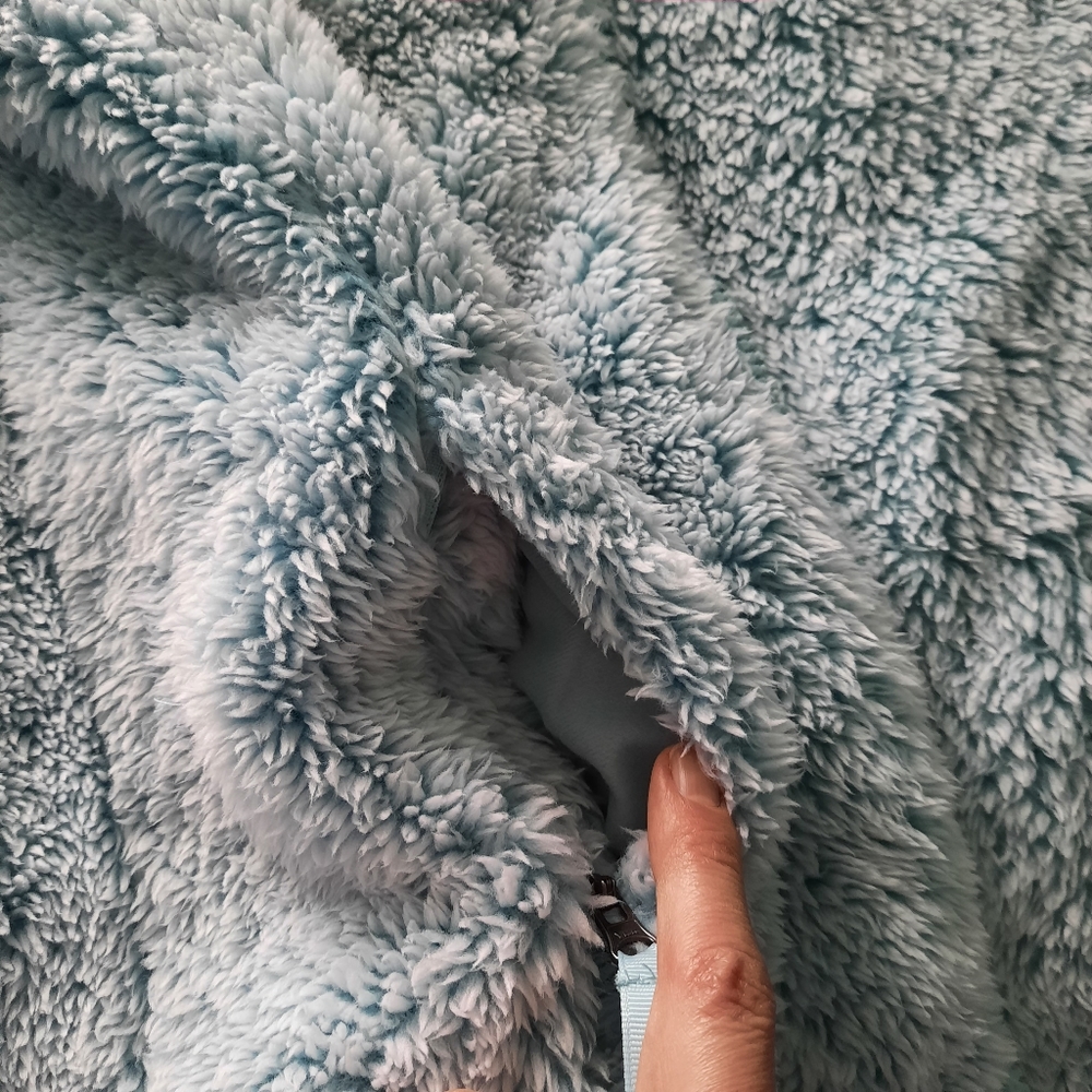 Blue Teddy Bear zip up sweatshirt w/pockets girl